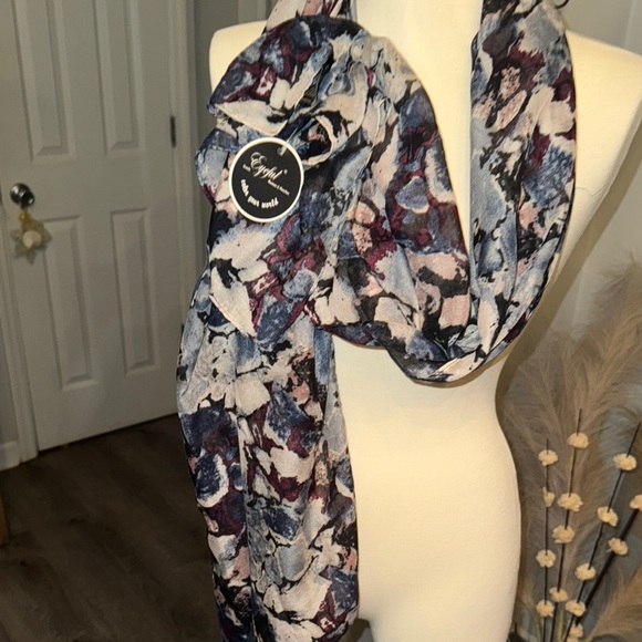 Floral Patterned Scarf - Picture 1 of 3